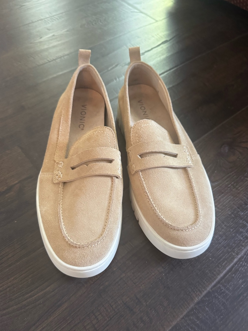 Vionic Loafers in Beige